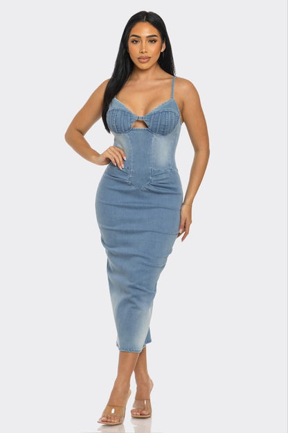 ATHINA CASUAL LIGHT WASHED DENIM MIDI DRESS