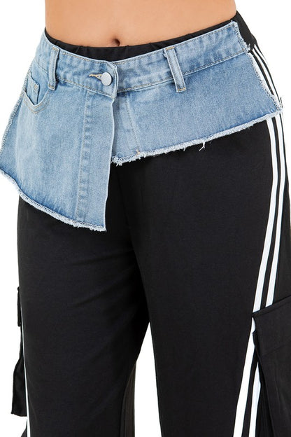 Trendy Wide-Leg Cargo Pants with Side Stripes and Denim Layer